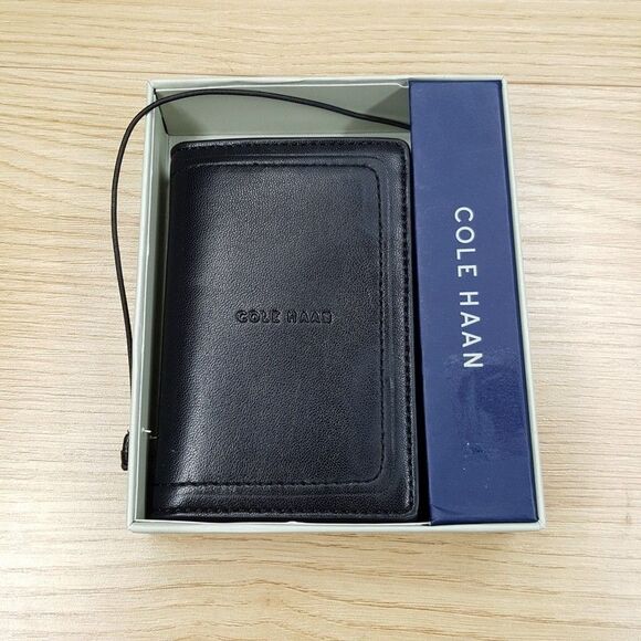 COLE HAAN Wallet Mens Black Leather Bifold Minimalist Pop Up Card Holder - Picture 1 of 5